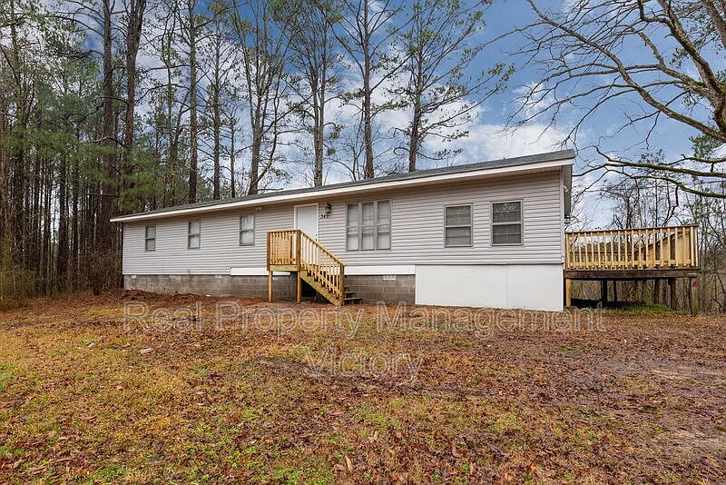 1st image of 340 Chapel Cir