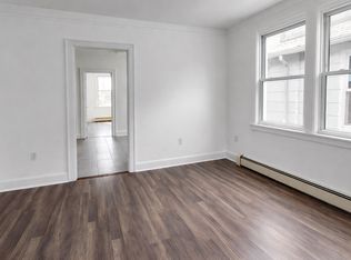 111-10 14th Ave #2, College Pt, NY 11356