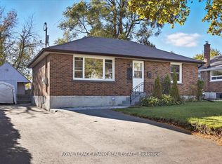 1186 Ravine Rd, Oshawa, ON L1H 4E2