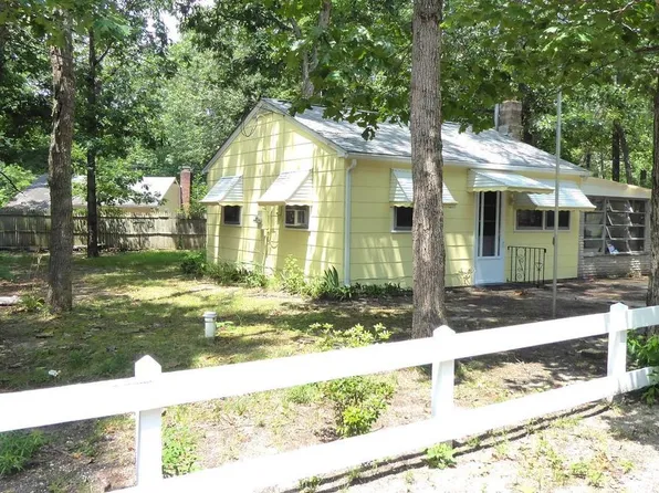135 Daffodil Rd, Millville, NJ 08332