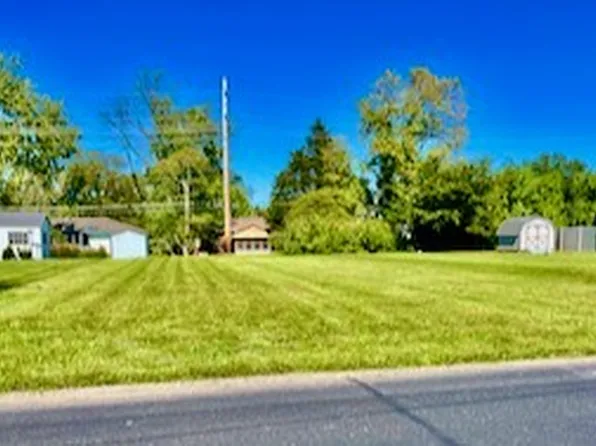116 Iris Ln, Carmi, IL 62821