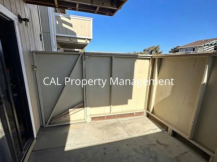 2 bed, 1.0 bath, $2,395 — Photo 3