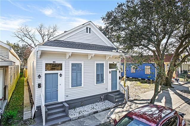 1st image of 306 Whitney Ave