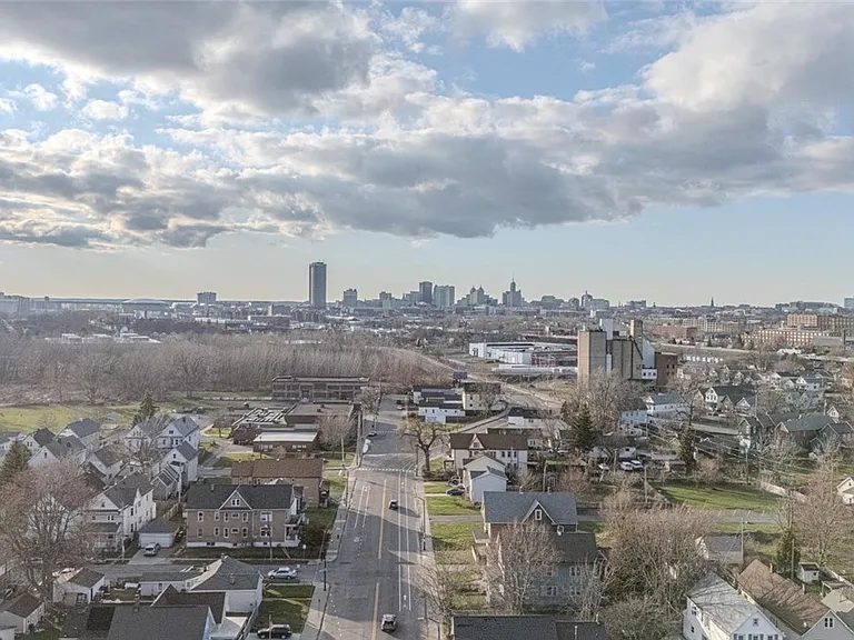 901 S Park Ave #LOWER — Photo 10