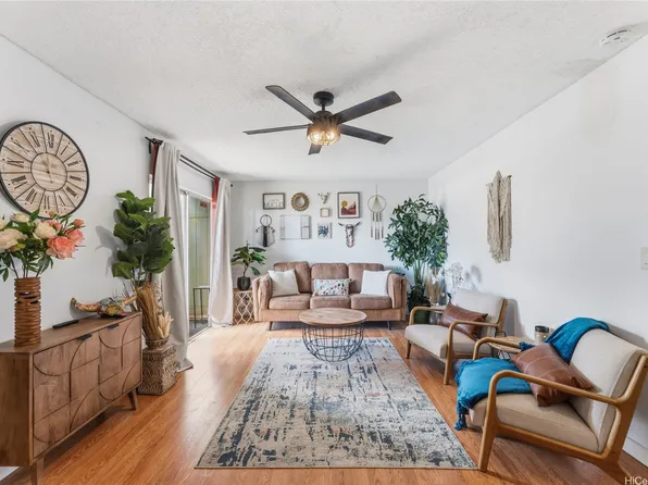 92-1252 Kikaha St APT 18, Kapolei, HI 96707