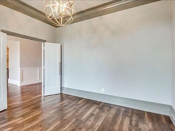 5th image of 4624 Roundup Rd