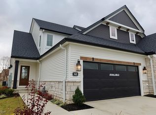 465 Bordeaux Blvd, Broadview Heights, OH