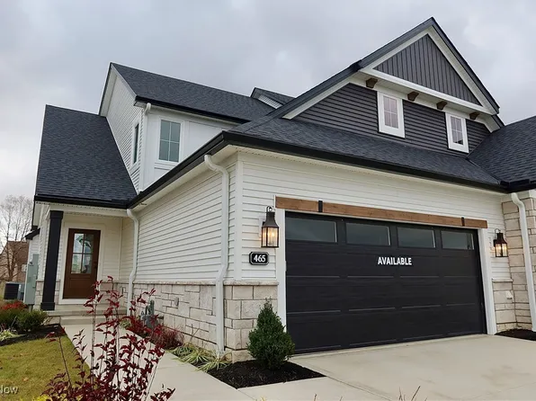 465 Bordeaux Blvd, Broadview Heights, OH 44147