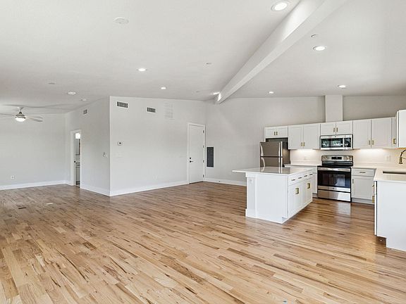 4th image of 6283 La Vista Dr #55a398bba