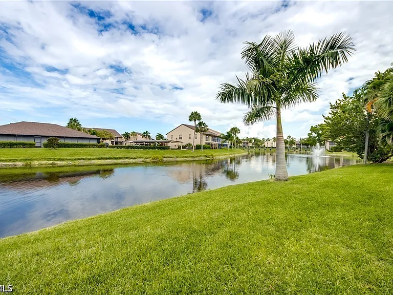 15472 Admiralty Cir #2 — Photo 48