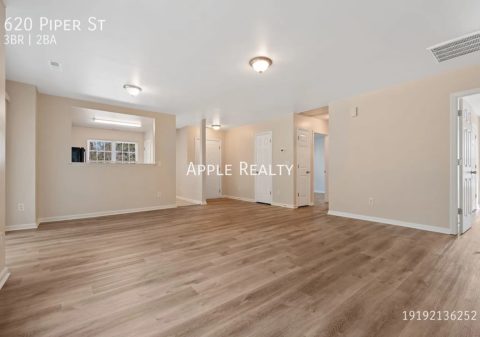 Great 3 bd / 2bth Home - Available Now — Photo 4