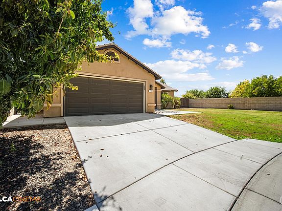4th image of 372 Tavertine Ct