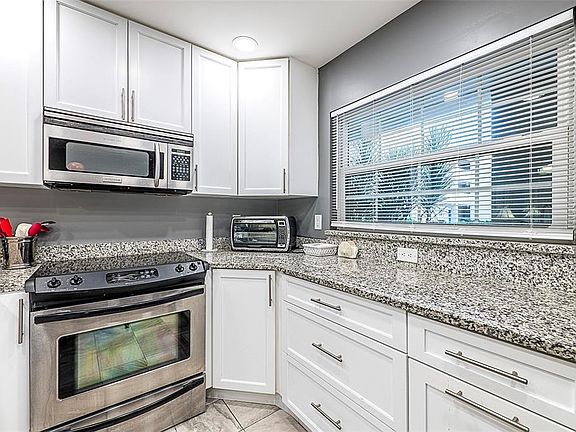 5th image of 10215 Regal Dr APT 14