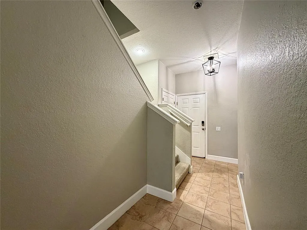 3 bed, 2.5 bath, 1445 sqft, $2,595 — Photo 4