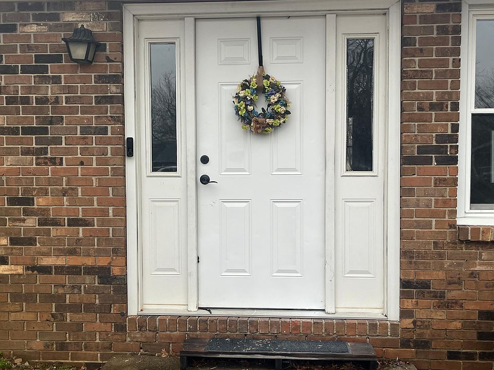1st image of 1121 Perkins Dr #A