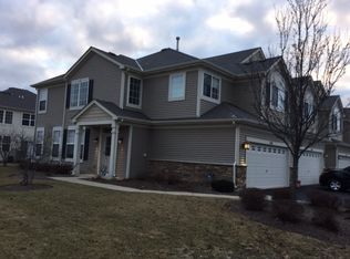 550 S Jade Ln, Round Lake, IL 60073