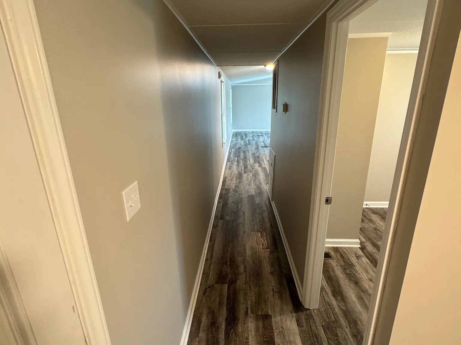 3 bed, 980 sqft, $1,225 — Photo 4