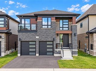 31 Jacob Detweiller Dr, Kitchener, ON N2P0K7
