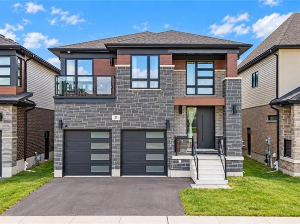 31 Jacob Detweiller Dr, Kitchener, ON N2P 0K7