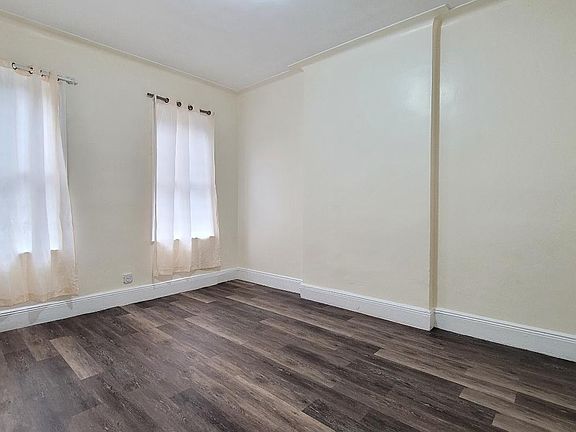 4th image of 8917 Jamaica Ave Floor 2
