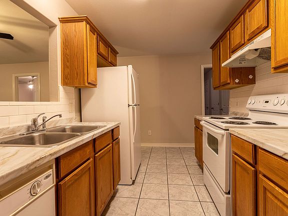 5th image of 238 Graystone Cir #238