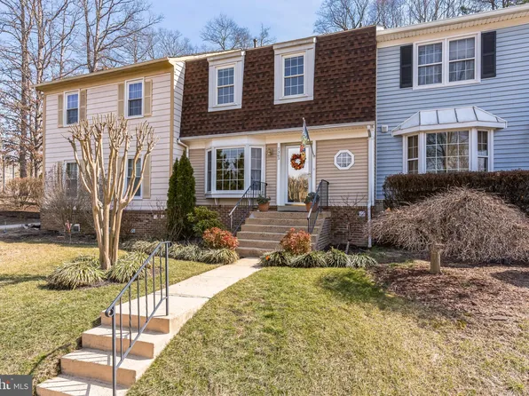 7303 Rolling Oak Ln, Springfield, VA 22153