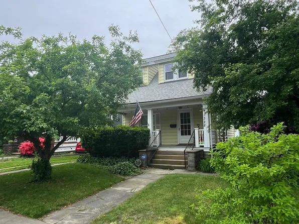 1328 Ethel Ave, Lakewood, OH 44107