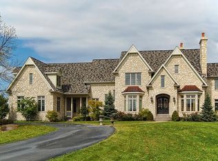 9 Leanda Ct, South Barrington, IL 60010