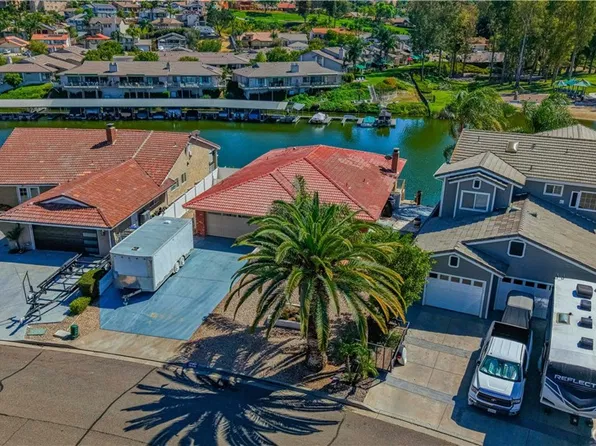 30449 Sea Horse Cir, Canyon Lake, CA 92587