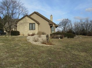 4318 Wam Teau Dr, Wamego, KS 66547