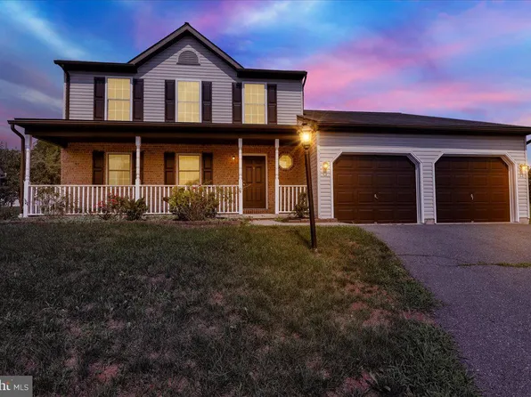 208 Crystal Cir, Birdsboro, PA 19508