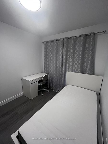 Markham House for rent - 2 Bedrooms — photo 11