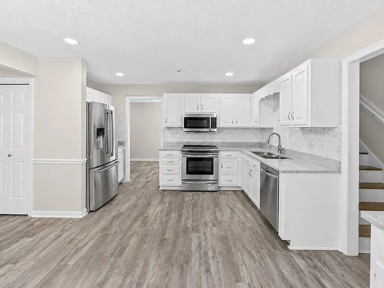 3508 Daisy Trl — Photo 11
