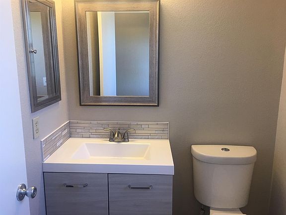 5th image of 775 Heritage Pl
