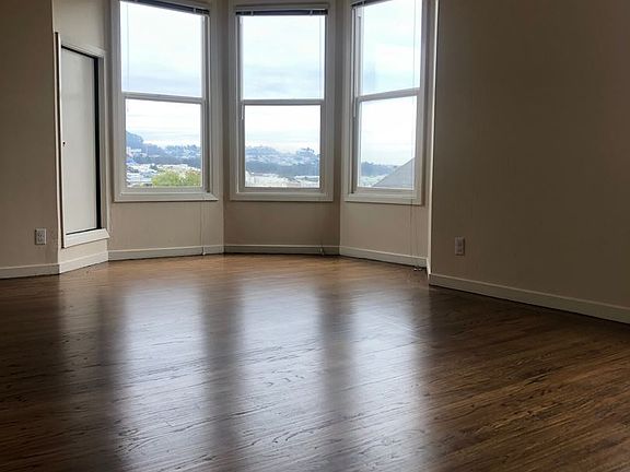 3rd image of 400 Locust St APT 8