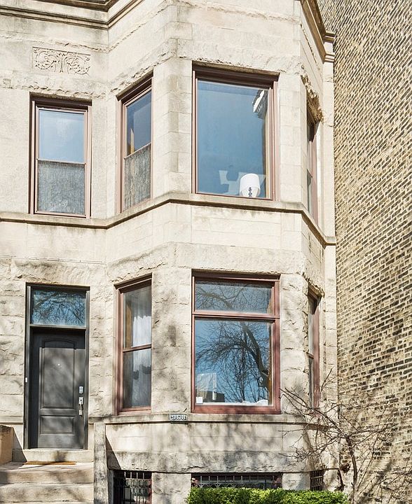 1st image of 968 W Cuyler Ave