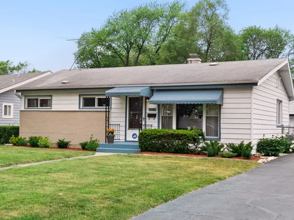 718 W Sunset Ave, Villa Park, IL 60181