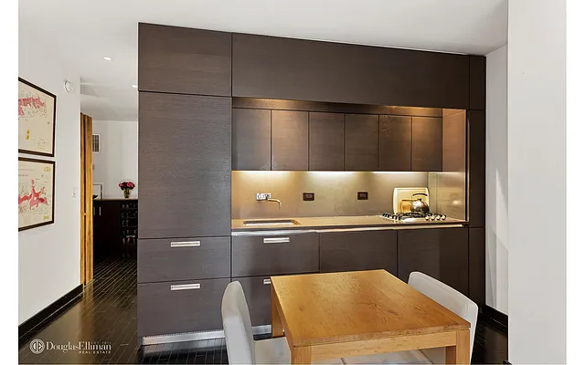 Rented by Douglas Elliman | media 23