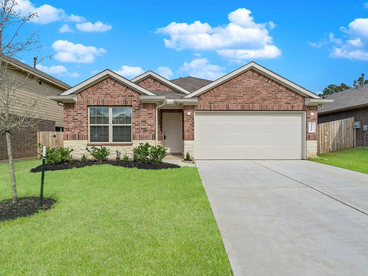4 bed, 2.0 bath, 1790 sqft, $2,250 — Photo 1