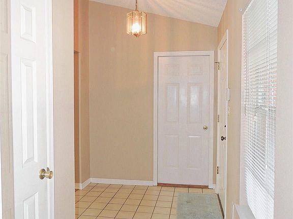 3rd image of 4032 Leesway Cir