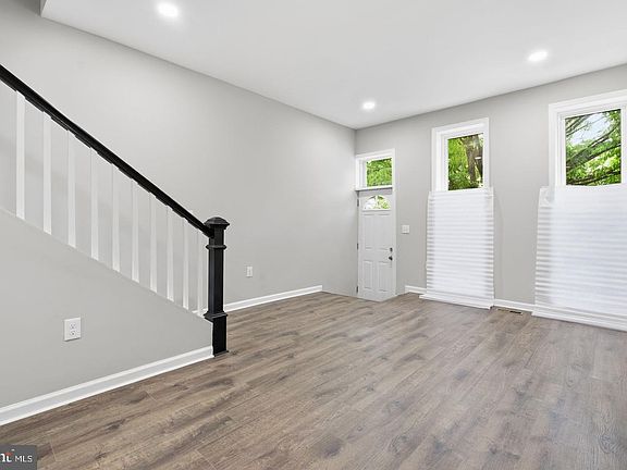 4th image of 1032 N Fulton Ave