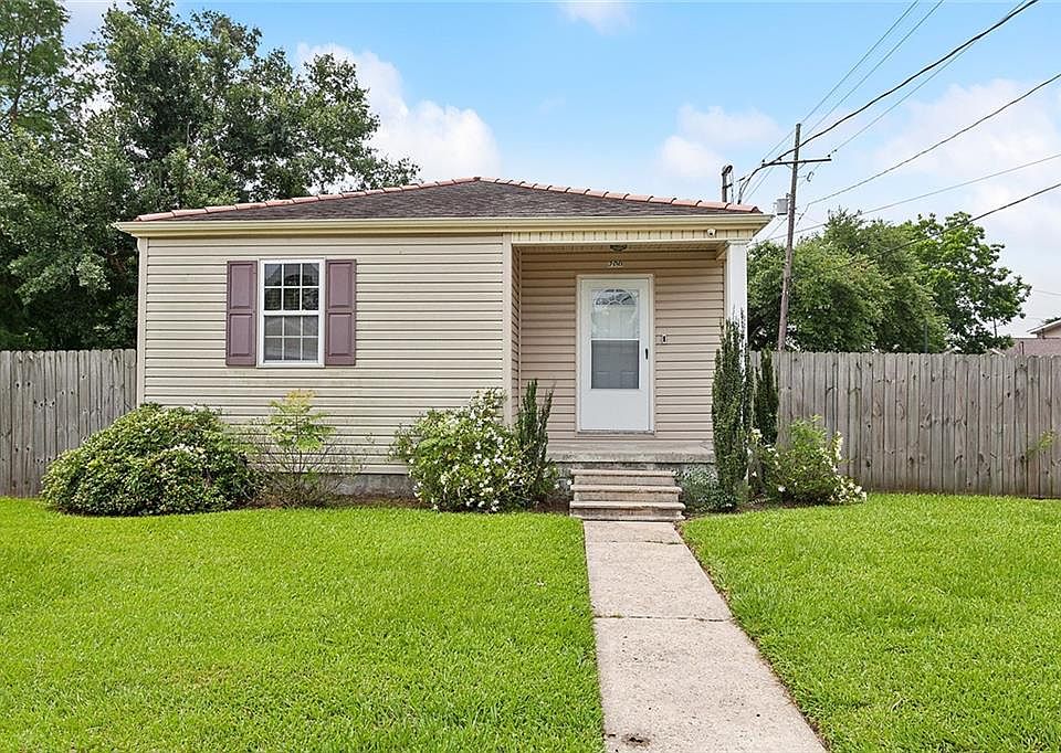 1st image of 200 E Damour St