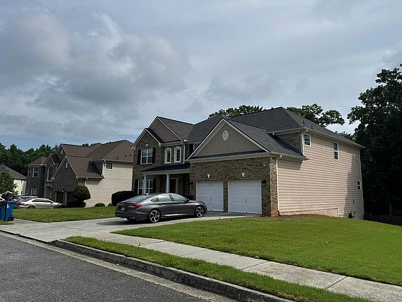 2nd image of 551 Heritage Oaks Ct