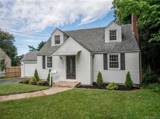 8 Robbins Ave, Newington, CT 06111