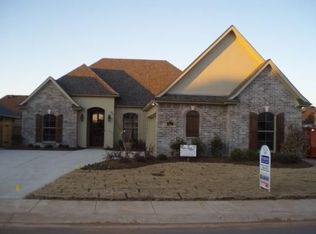 411 Fair Oaks, Bossier City, LA 71112