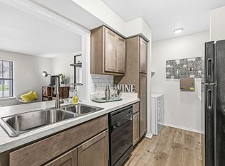 Enclave at Eagle Creek Apartments, Indianapolis, IN 46254