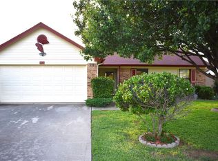 416 Chimney Rock Rd, Everman, TX 76140