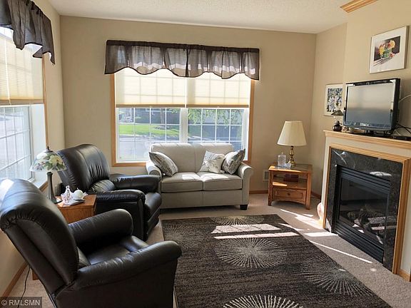3rd image of 4494 Rosemary Way Unit 1