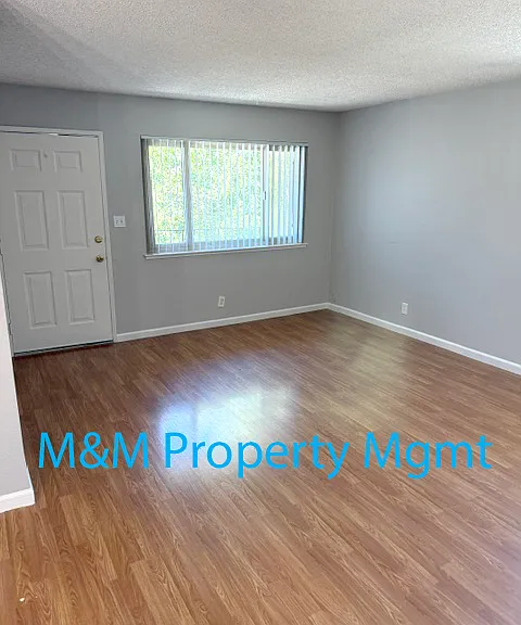 6221 Carlow Dr #4 — Photo 2