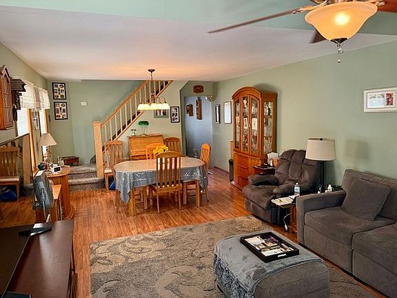 5th image of 1934 E 37th St #1
